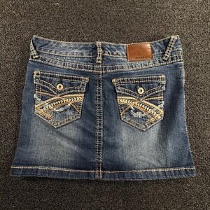 Maurices Denim Mini Skirt Womens 3/4 Medium Wash Embroidered Flap Pockets